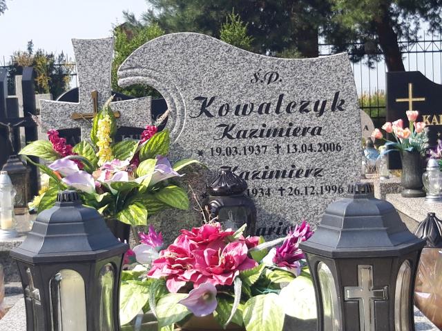 Grób KAZIMIERZ KOWALCZYK